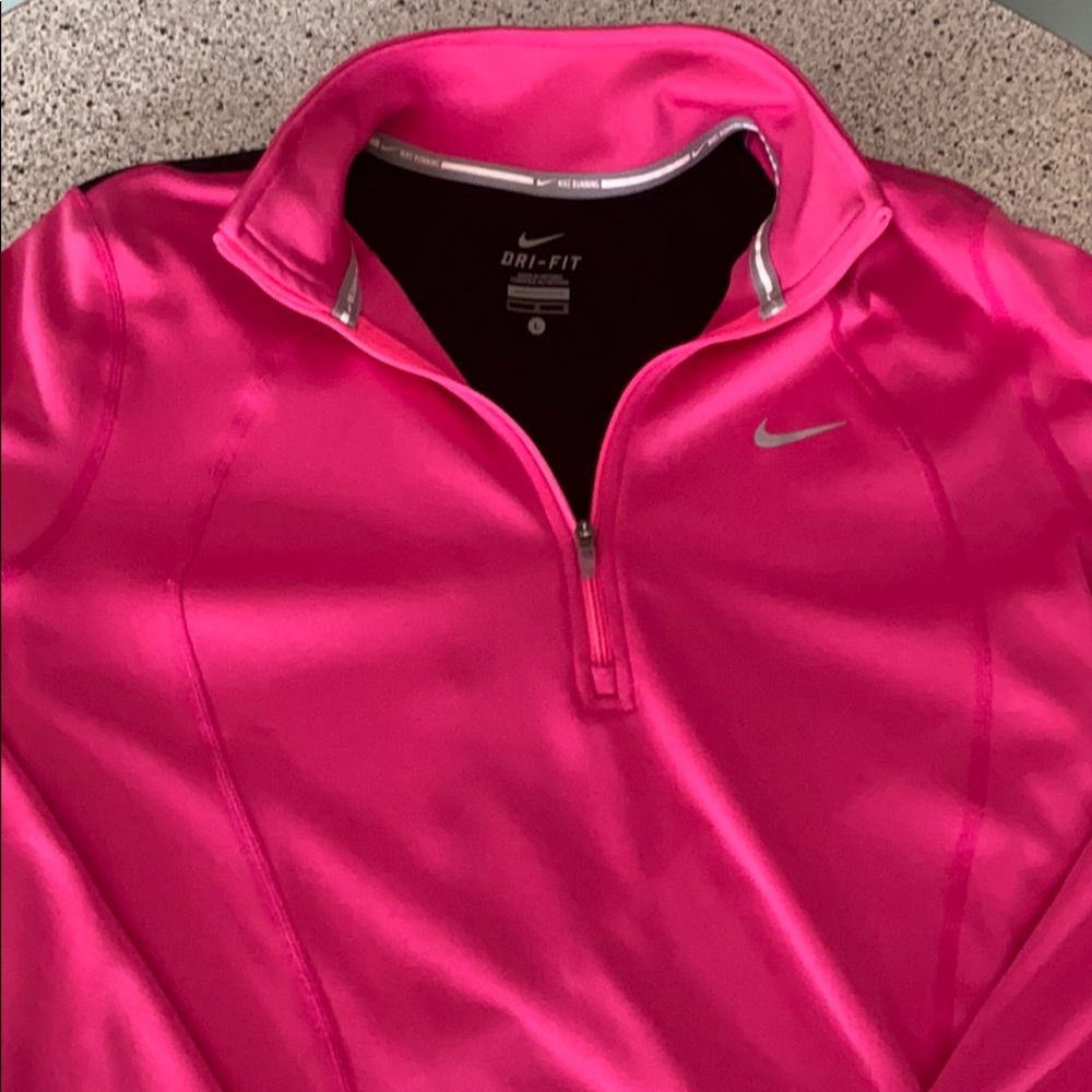 Nike Women’s 1/2 Zip Running Top